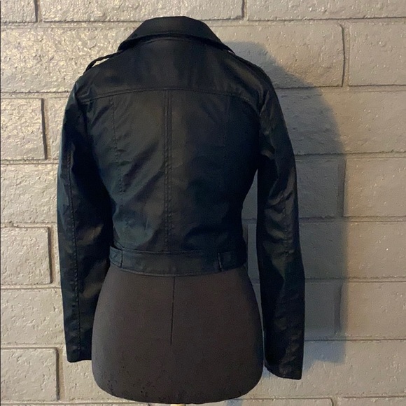 Leather jacket - Picture 3 of 6